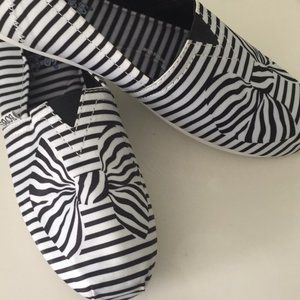 BOBS Black & White Striped Bow Flats